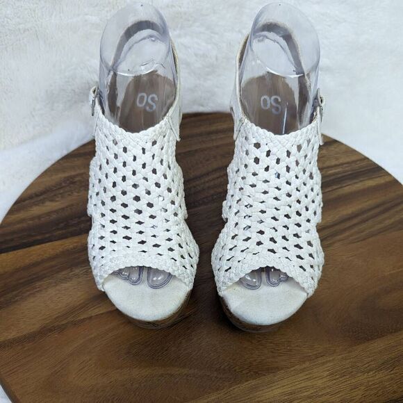 NWOT So Women’s 7.5 White Taffy Canvas Wedge Open Toe Sandals Heels - Picture 3 of 11
